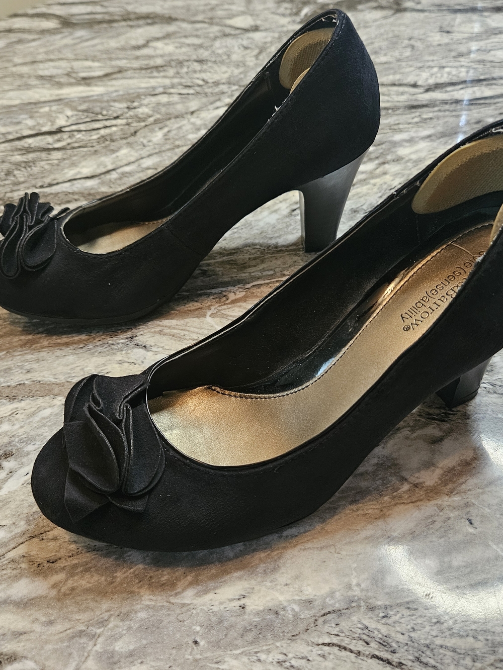 croft & barrow Black Suede Mid-Heel Pumps with Decorative Flower